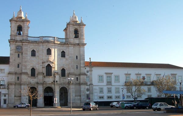 Descubriendo las ciudades de mármol portuguesas