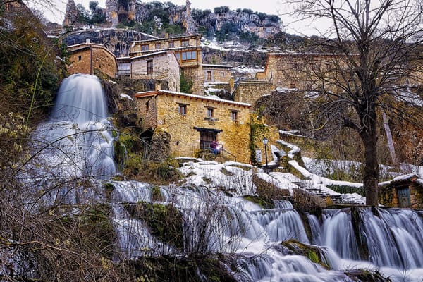 ¿Cuáles son las cascadas más bonitas de España?