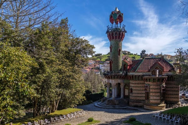 El pueblo cántabro que fue capital de España y conquistó a Gaudí