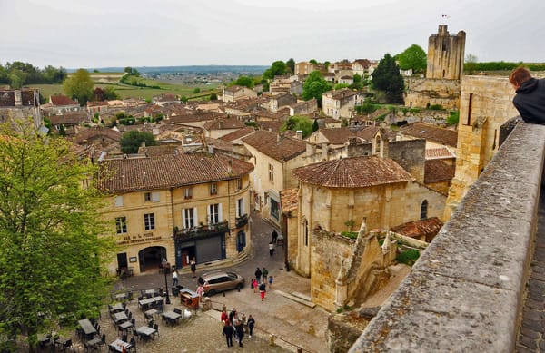 Saint-Émilion, el pueblo francés del vino y los auténticos macarons