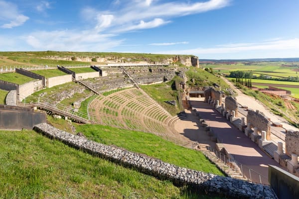 Así será la nueva edición del Festival de Verano del teatro romano de Clunia Sulpicia