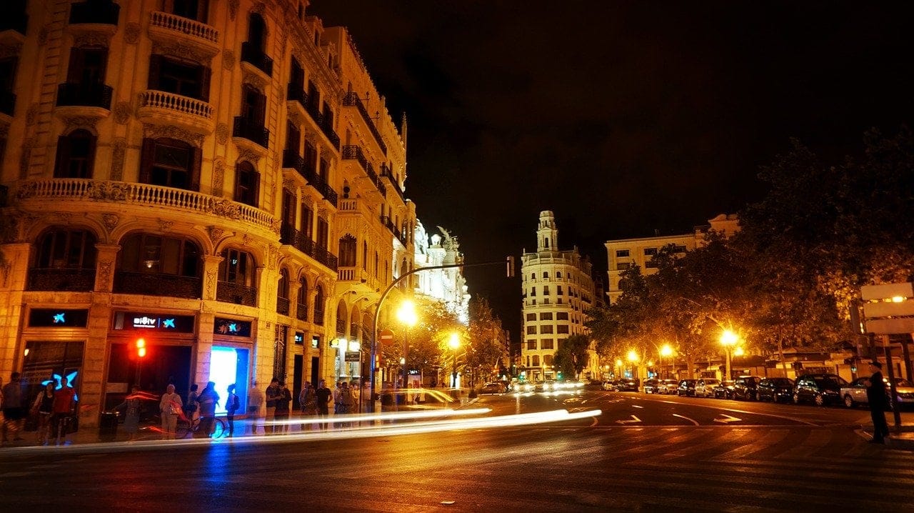 Uno de los barrios para salir de noche en Valencia