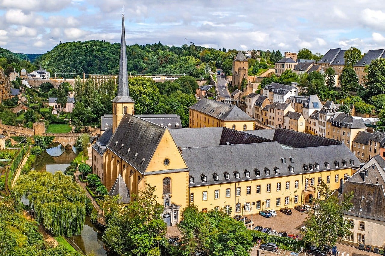 Luxemburgo.