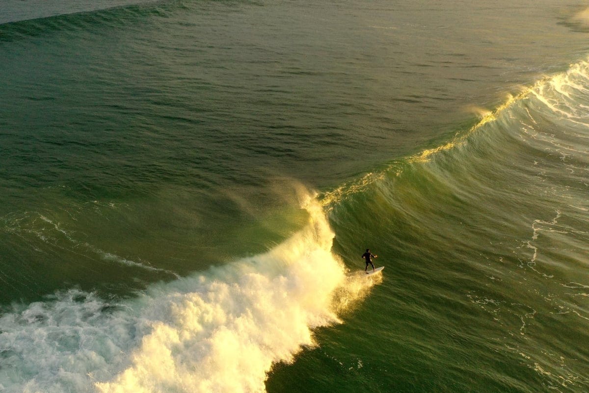 Mejores destinos para practicar surf en España