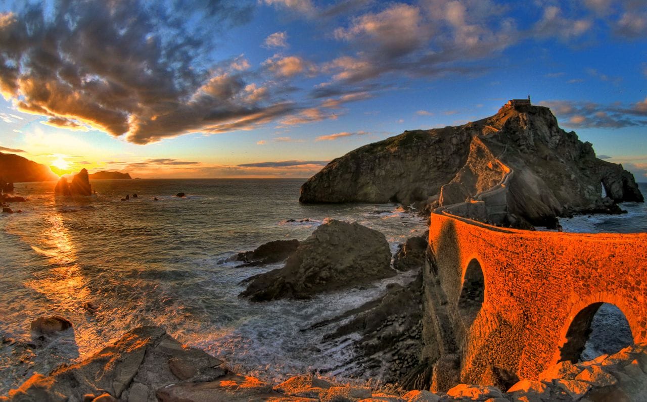 San Juan Gaztelugatxe (puentes de España)