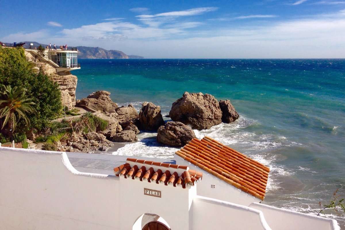 Un verano azul en Nerja