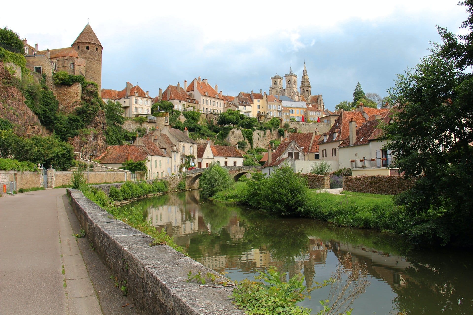 Semur en Auxois 