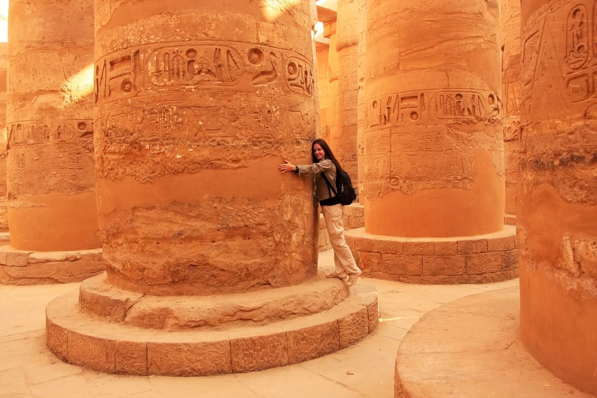 Sala Hipóstila en Karnak, "columnas hechas para gigantes" - Fuente: Depositphotos