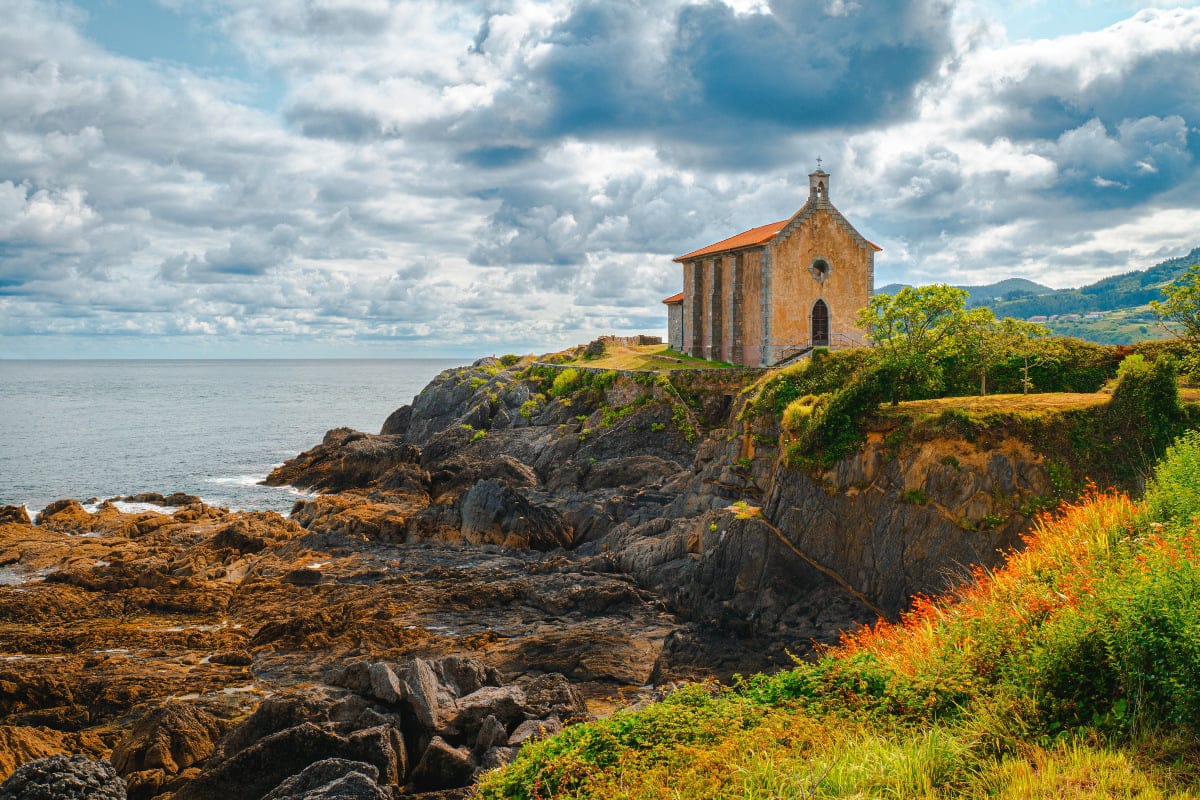 Ermita de Santa Catalina en Mundaka - Fuente Unsplash